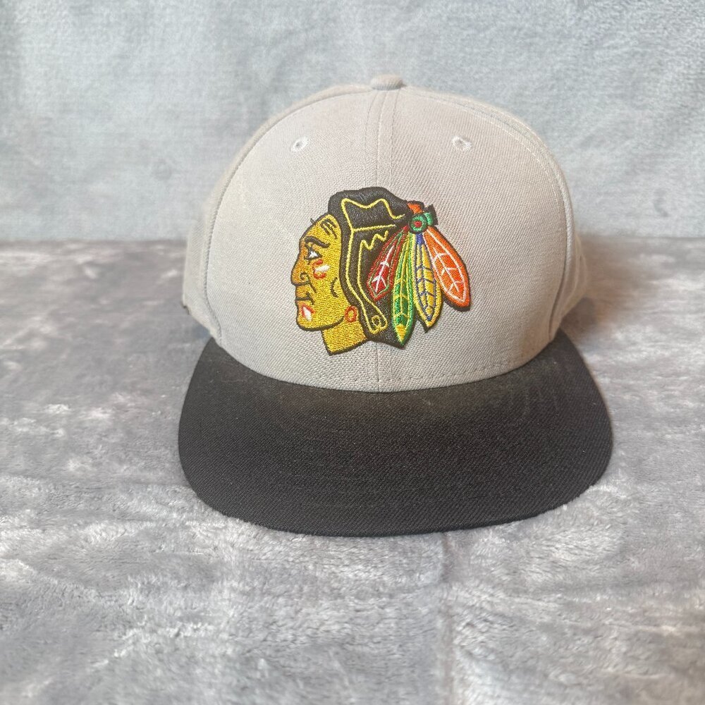 Chicago Blackhawks New Era 59FIFTY Fitted Hat Grey Black Size 7